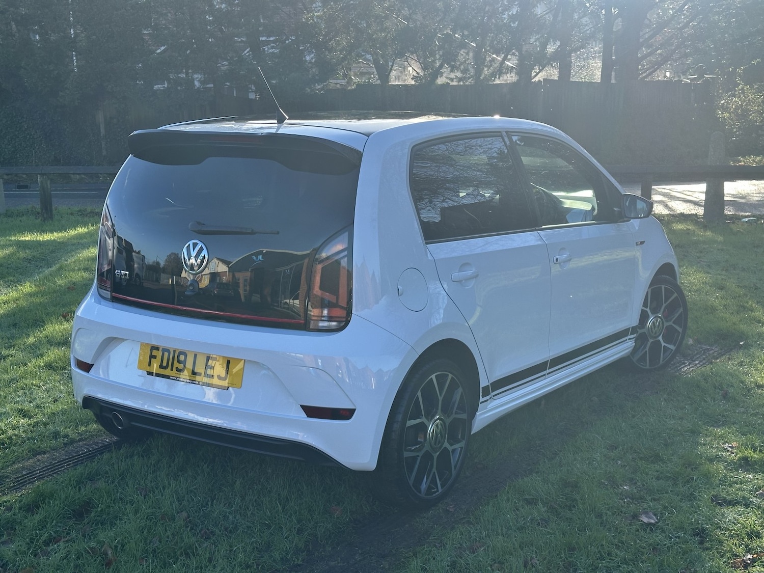 Used Volkswagen up! 2019 for sale - 76712664: Photo 4