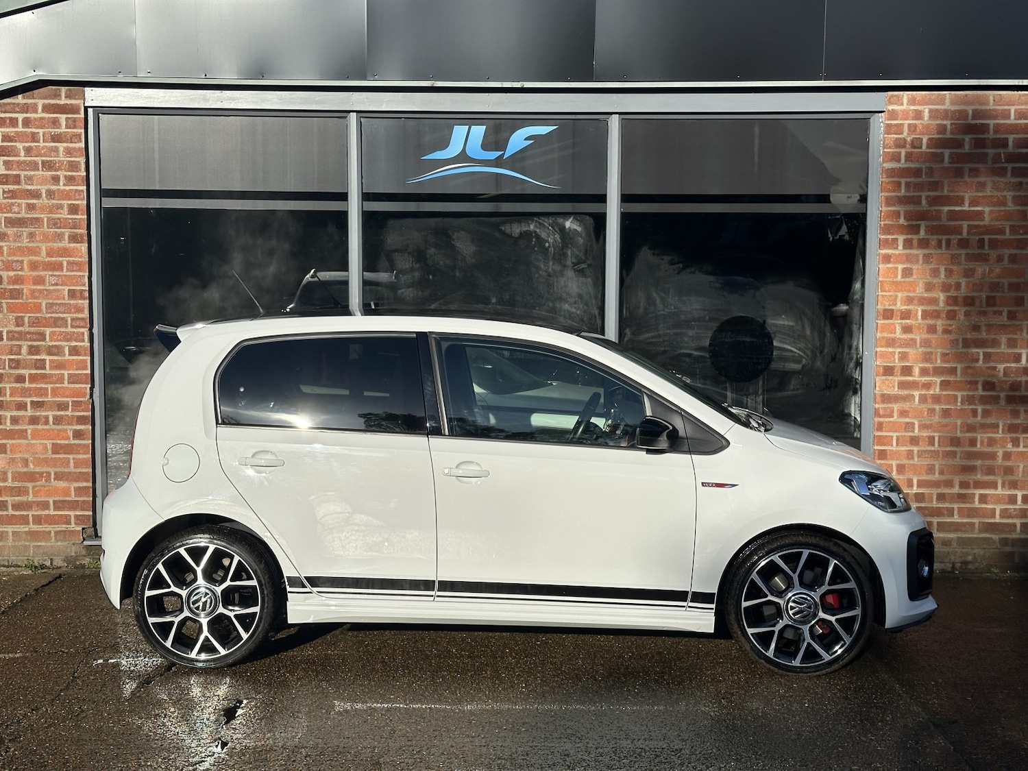 Used Volkswagen up! 2019 for sale - 76712664: Photo 8