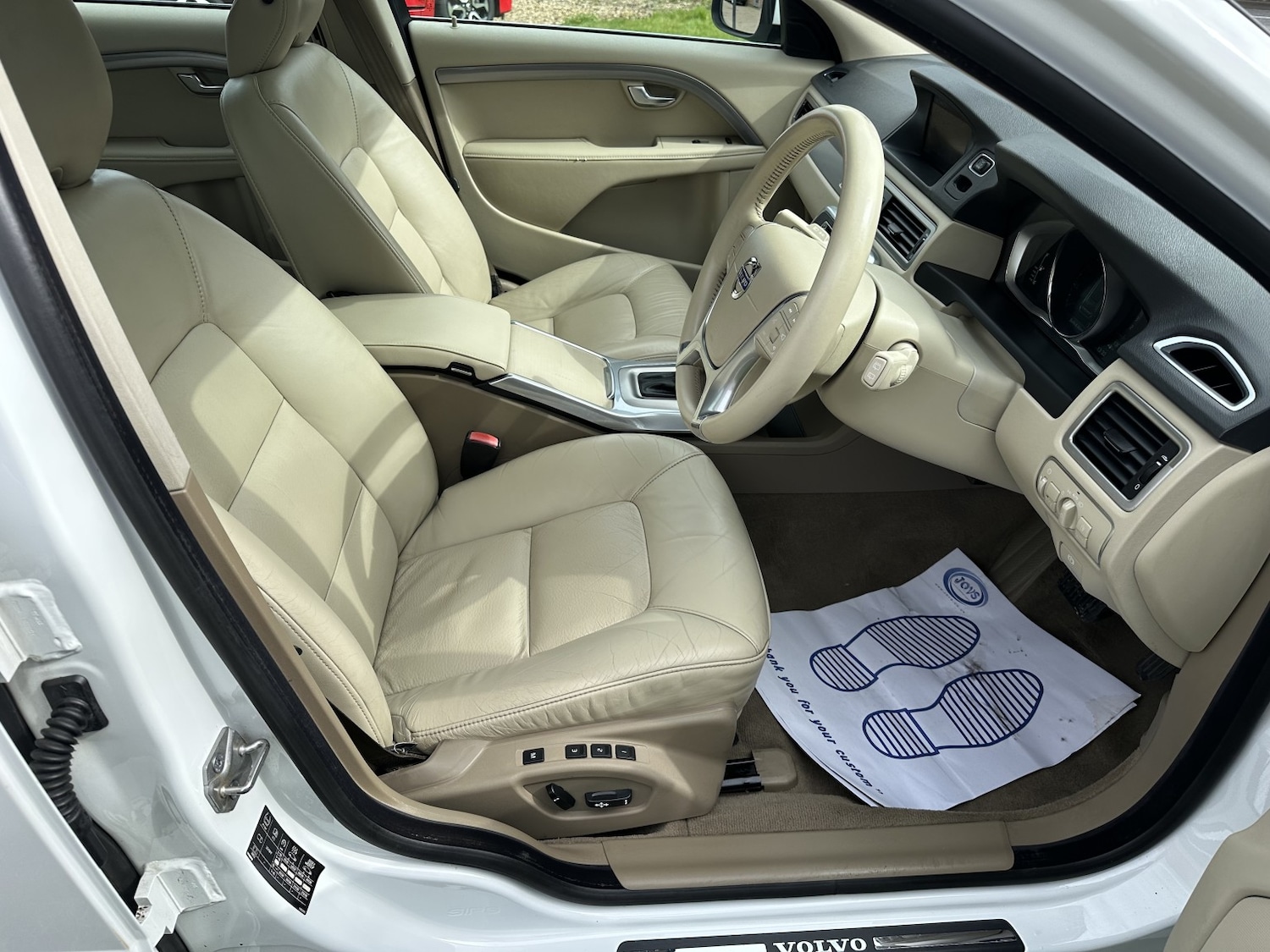 Used Volvo V70 2013 for sale - 78098302: Photo 12