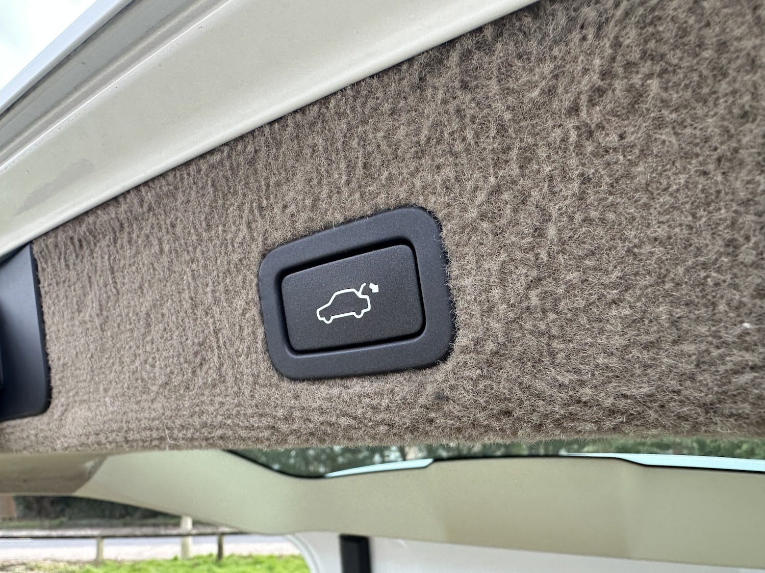 Used Volvo V70 2013 for sale - 78098302: Photo 17