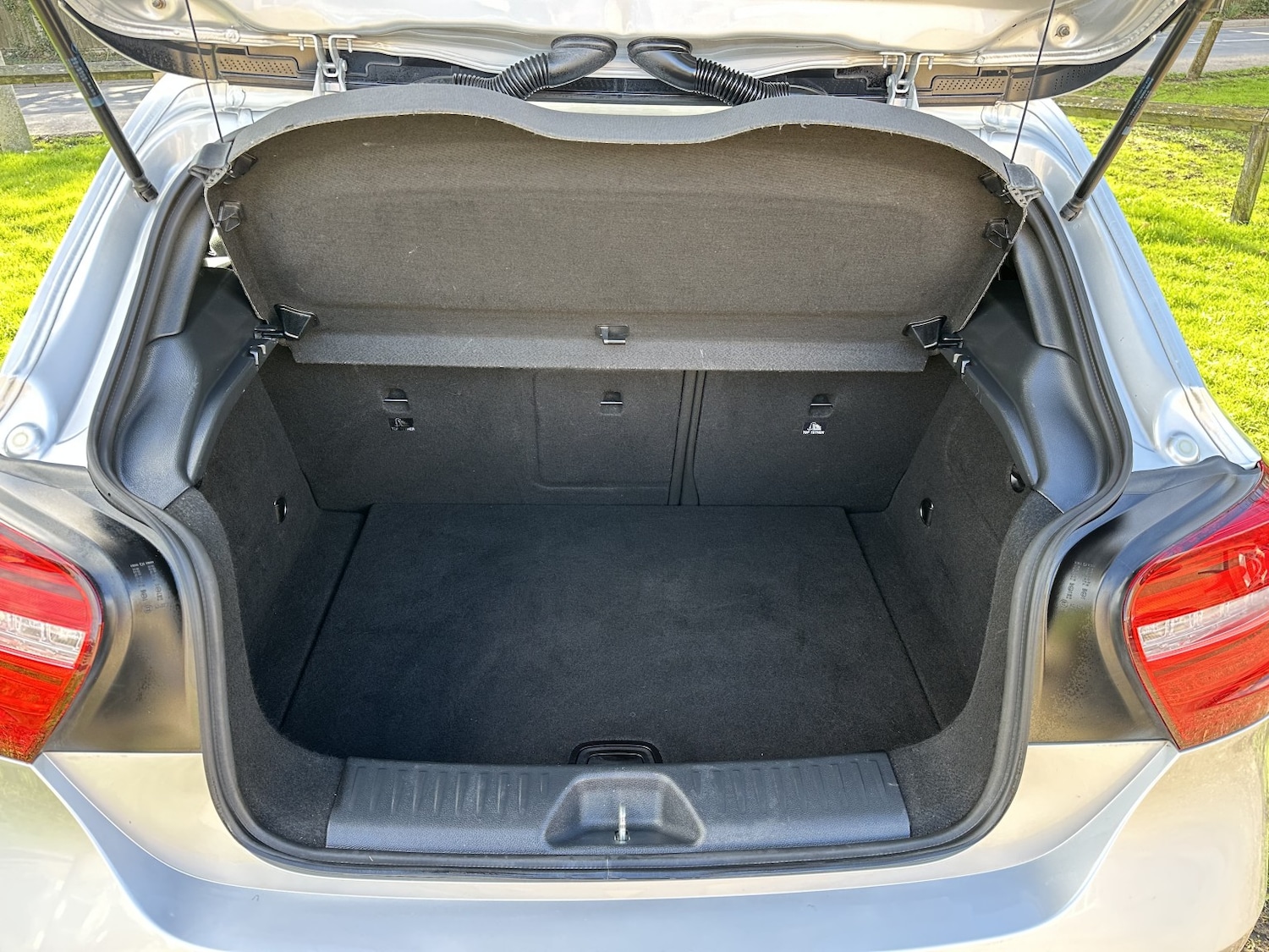 Used Mercedes-Benz A-Class 2014 for sale - 77558542: Photo 17