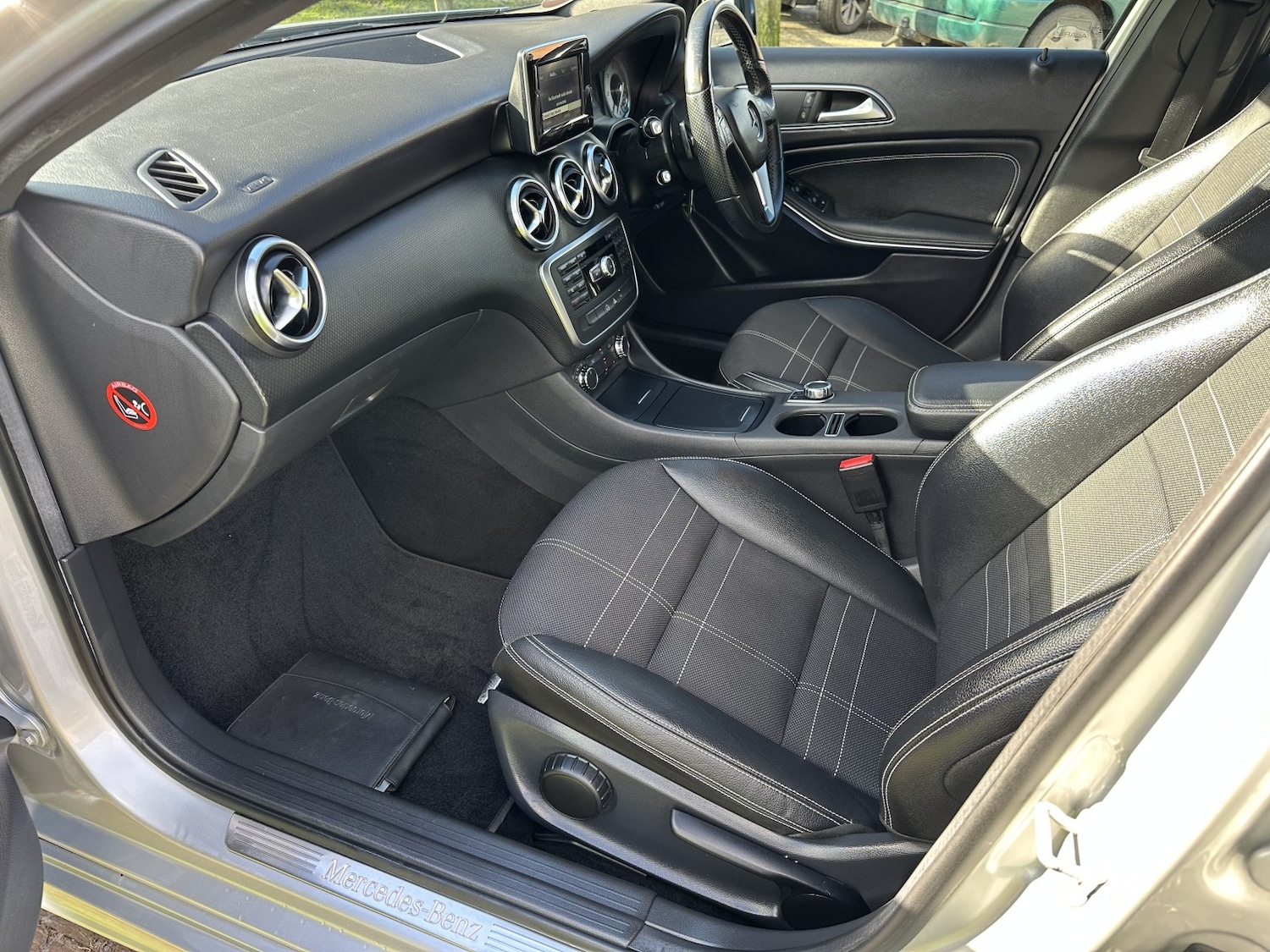 Used Mercedes-Benz A-Class 2014 for sale - 77558542: Photo 7