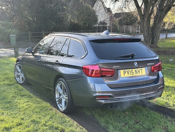 Used BMW 3 Series 2015 for sale - 76725737: Photo