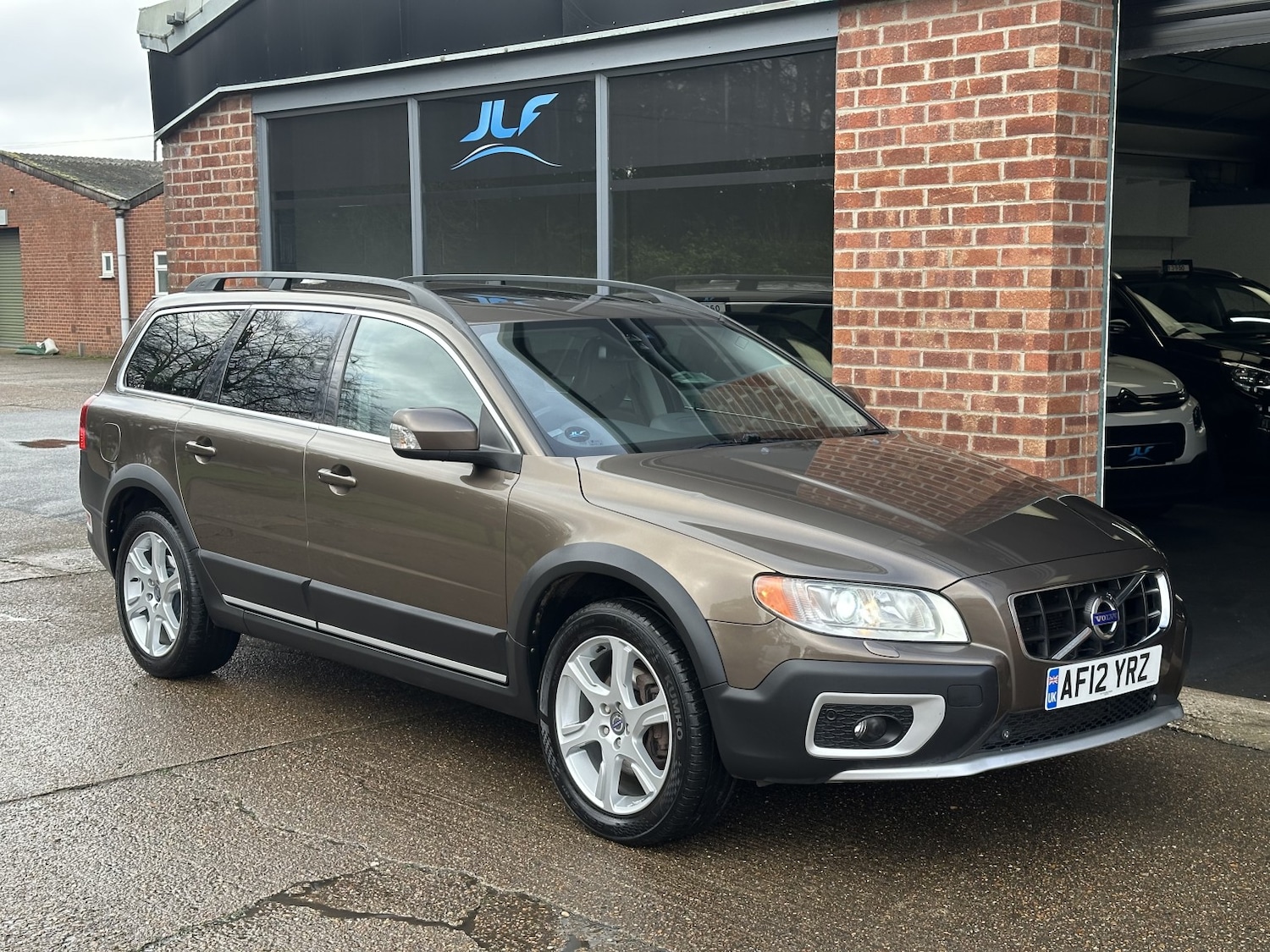 Used Volvo XC70 2012 for sale - 77438238: Photo 22