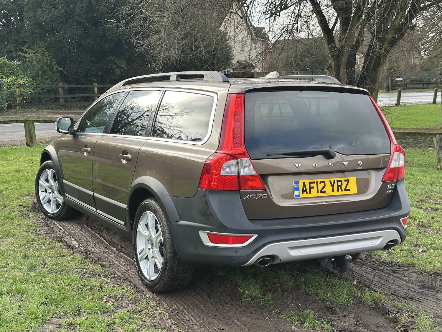 Used Volvo XC70 2012 for sale - 77438238: Photo 3