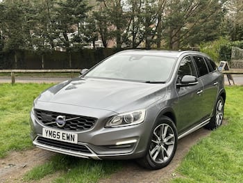 Used Volvo V60 2016 for sale - 79845543: Photo