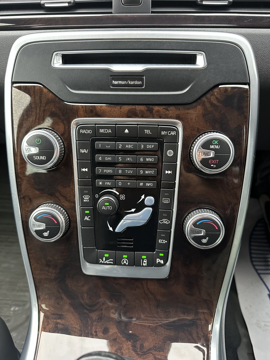 Used Volvo V70 2016 for sale - 77851468: Photo 9