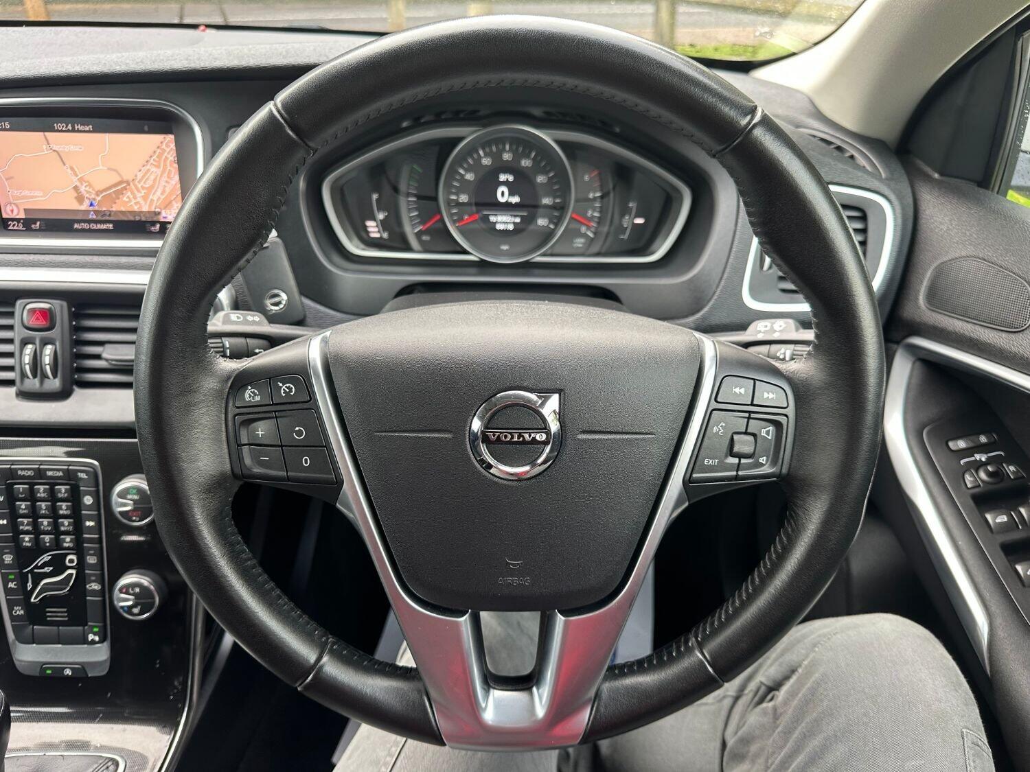 Used Volvo V40 2017 for sale - 76369365: Photo 13
