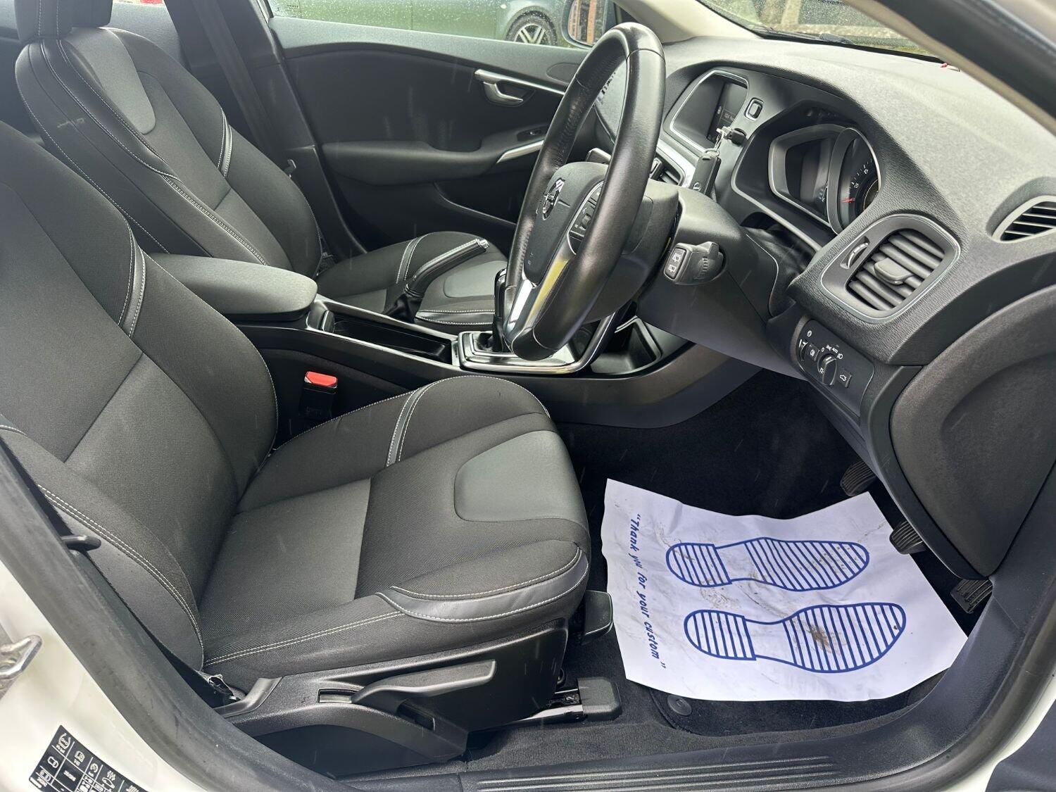 Used Volvo V40 2017 for sale - 76369365: Photo 15
