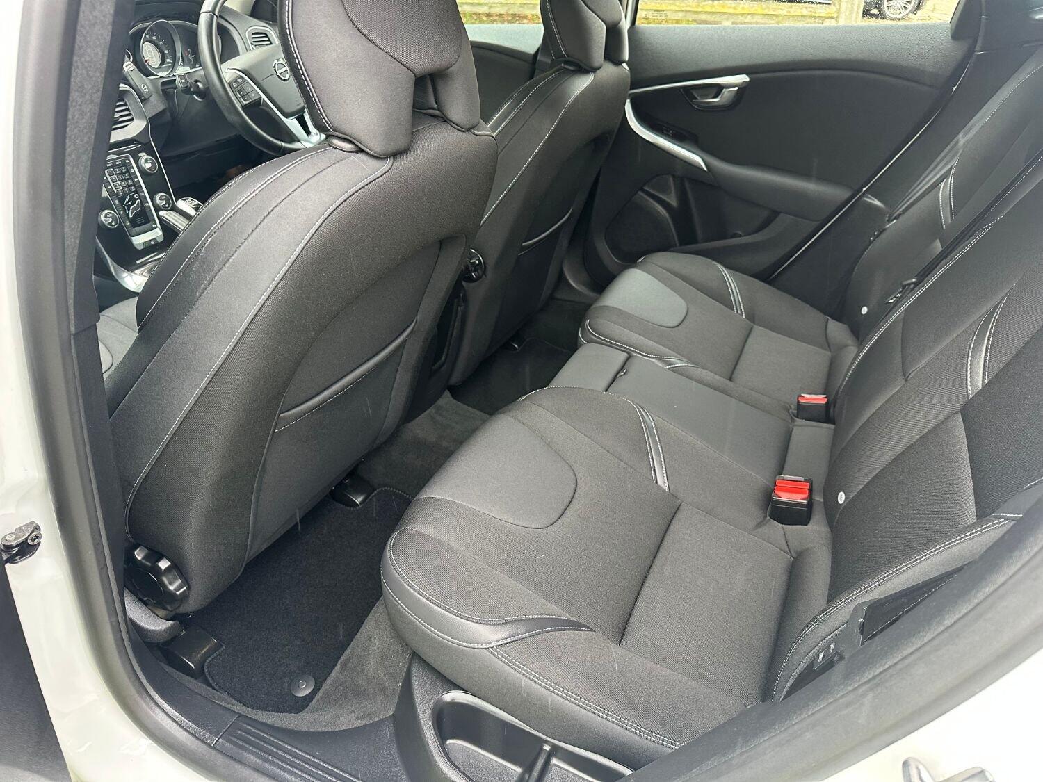 Used Volvo V40 2017 for sale - 76369365: Photo 17