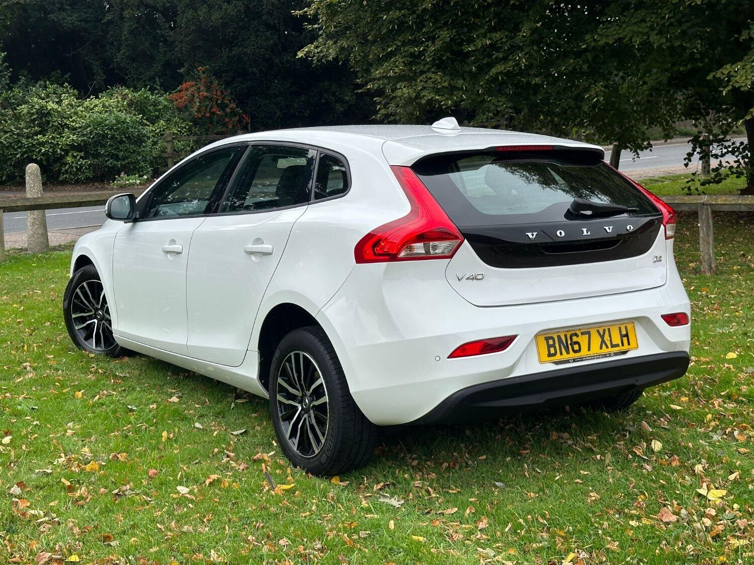 Used Volvo V40 2017 for sale - 76369365: Photo 3