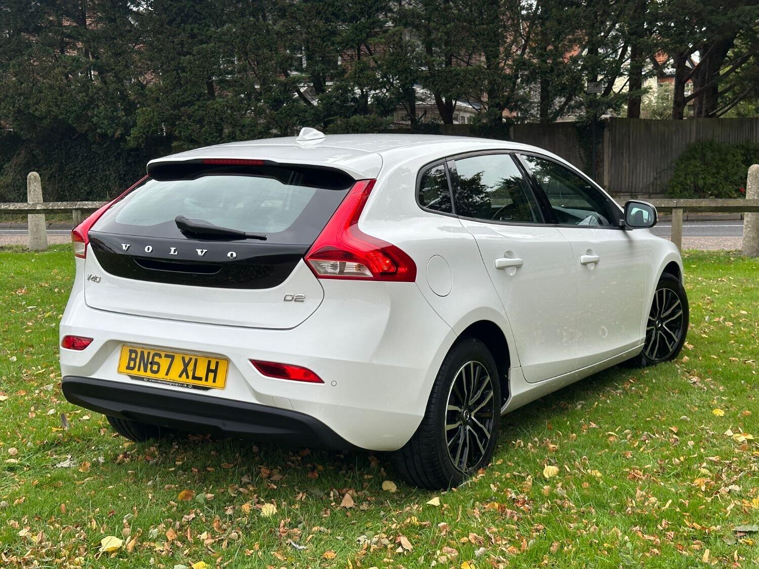 Used Volvo V40 2017 for sale - 76369365: Photo 4