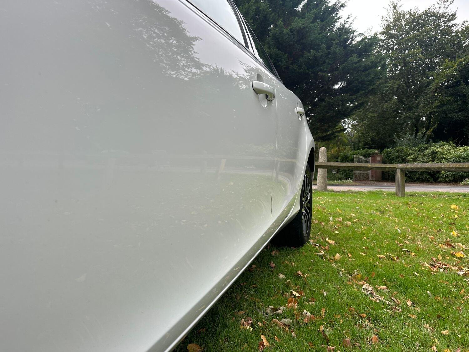 Used Volvo V40 2017 for sale - 76369365: Photo 5