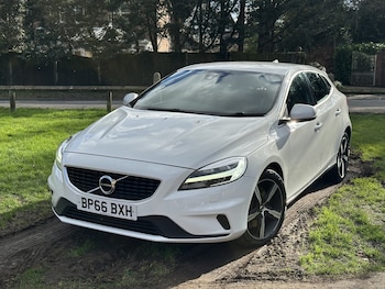 Used Volvo V40 2016 for sale - 77558534: Photo