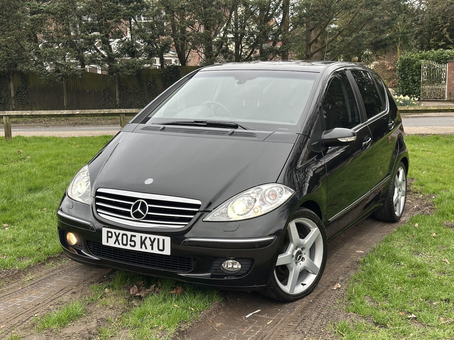 Used Mercedes-Benz A-Class 2005 for sale - 77880974: Photo 2