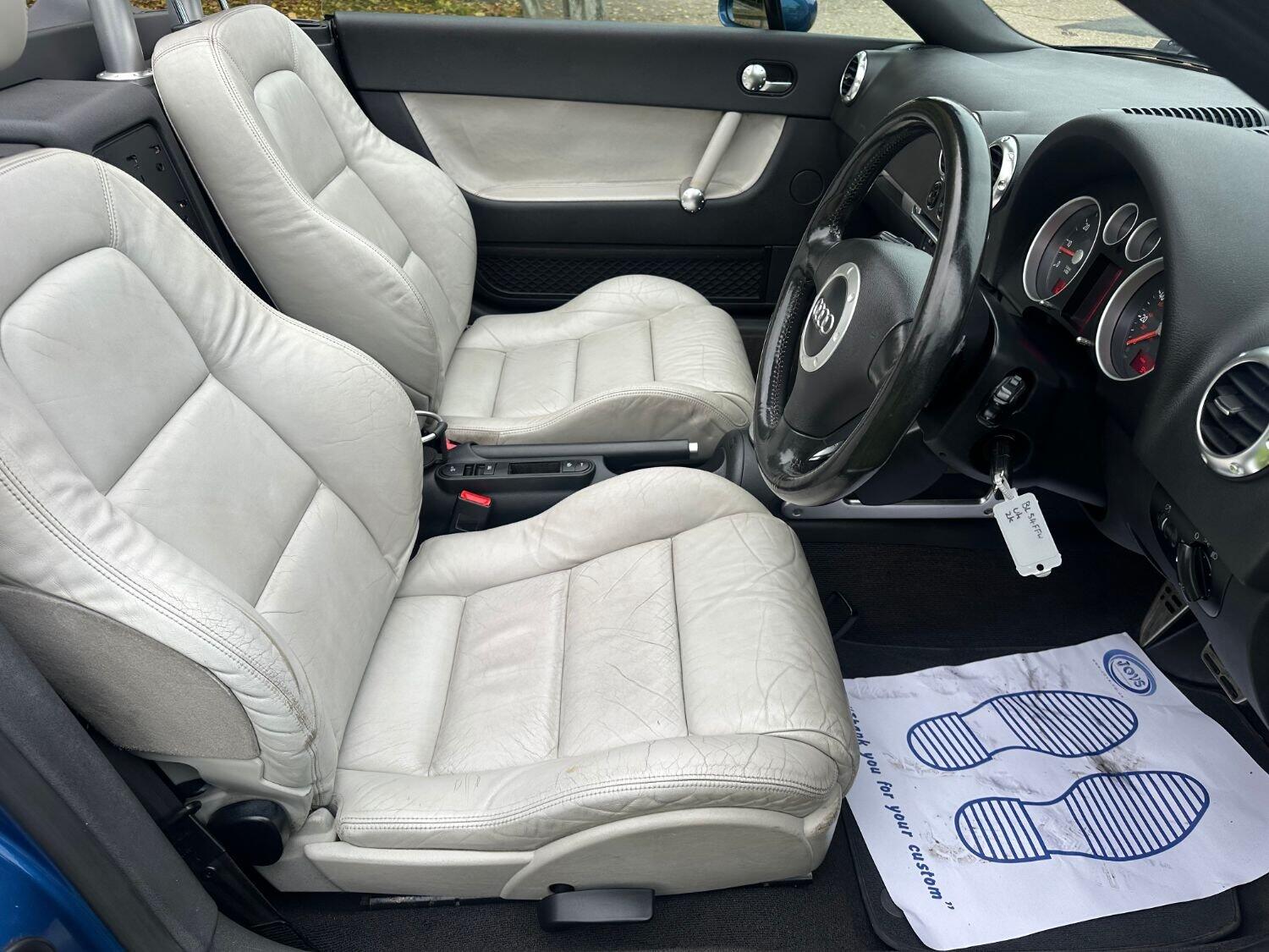 Used Audi TT 2005 for sale - 76369208: Photo 13