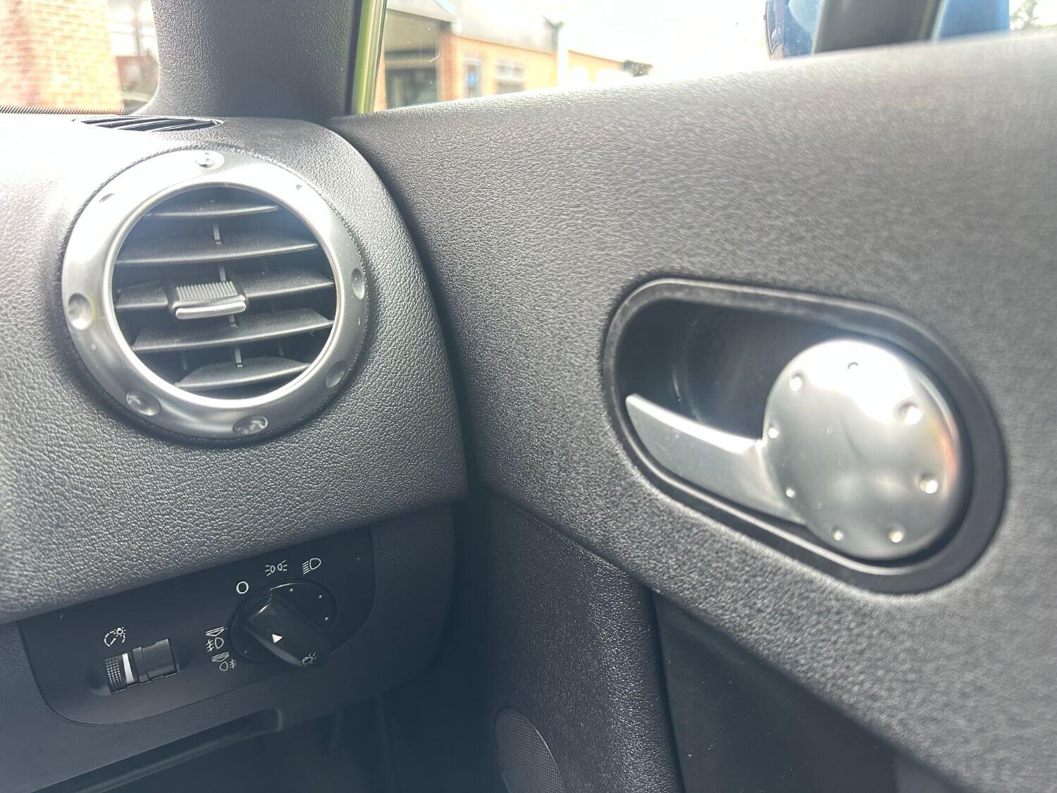 Used Audi TT 2005 for sale - 76369208: Photo 18