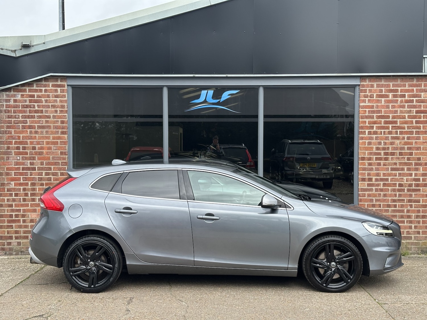 Used Volvo V40 2017 for sale - 78131574: Photo 19