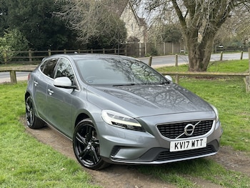 Used Volvo V40 2017 for sale - 78131574: Photo
