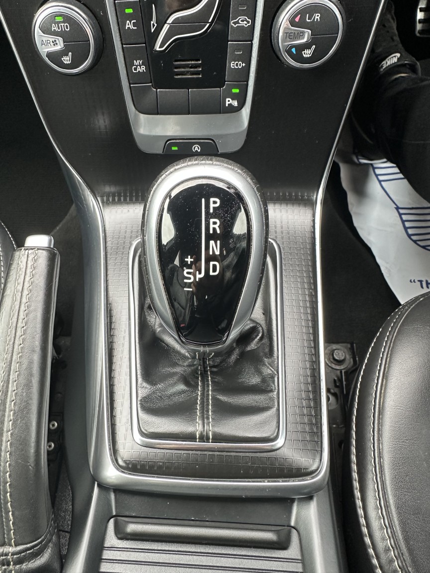 Used Volvo V40 2017 for sale - 78131574: Photo 8