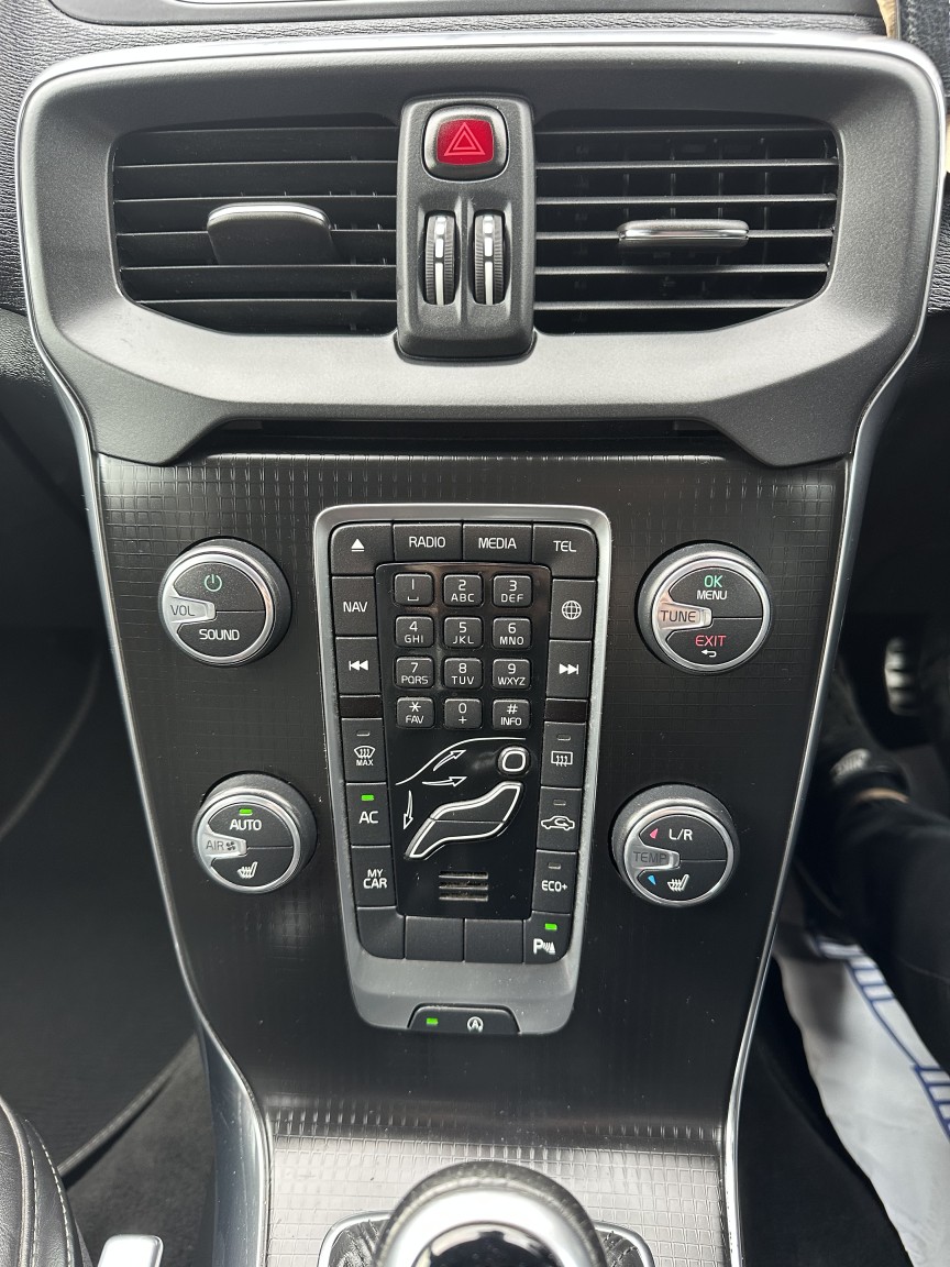 Used Volvo V40 2017 for sale - 78131574: Photo 9