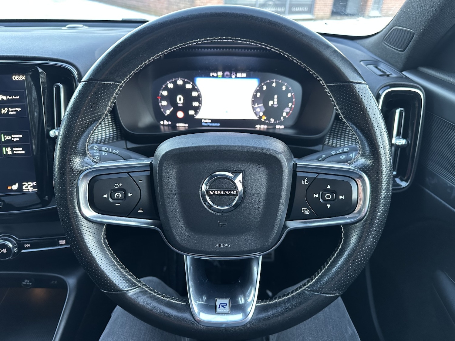 Used Volvo XC40 2018 for sale - 77103477: Photo 12