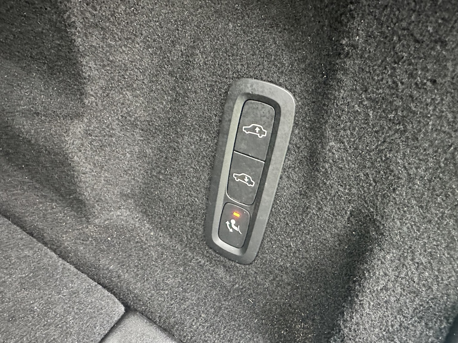 Used Volvo XC60 2019 for sale - 76986831: Photo 19