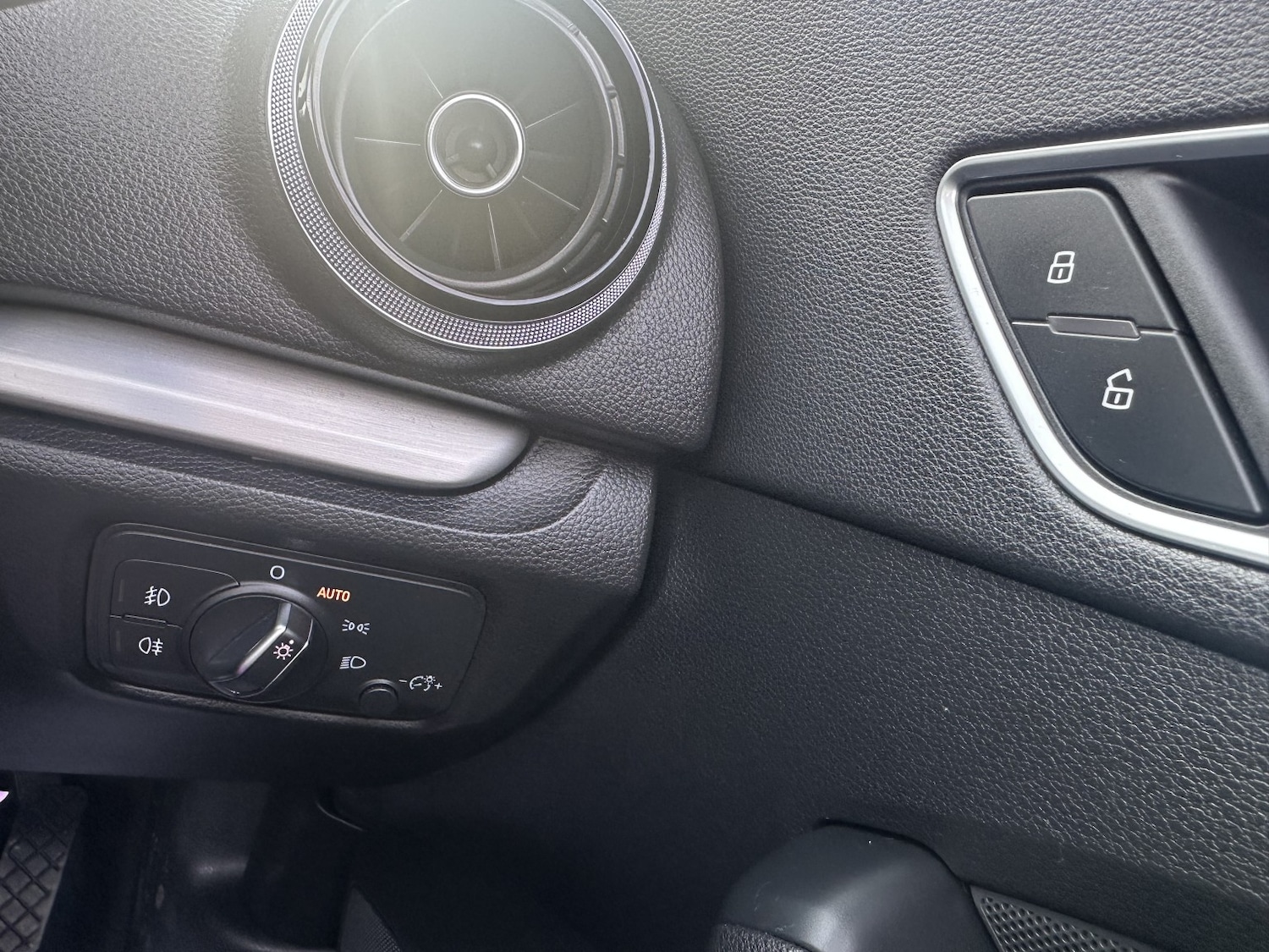 Used Audi A3 2015 for sale - 77357269: Photo 16