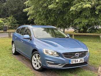 Used Volvo V60 2014 for sale - 78633402: Photo