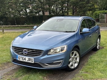 Used Volvo V60 2014 for sale - 78633402: Photo