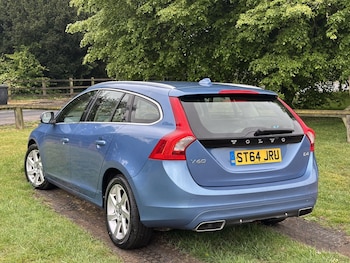 Used Volvo V60 2014 for sale - 78633402: Photo