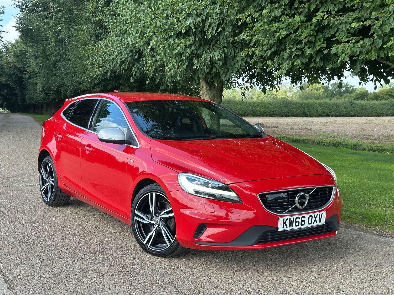 Used Volvo V40 2016 for sale - 76369254: Photo 1