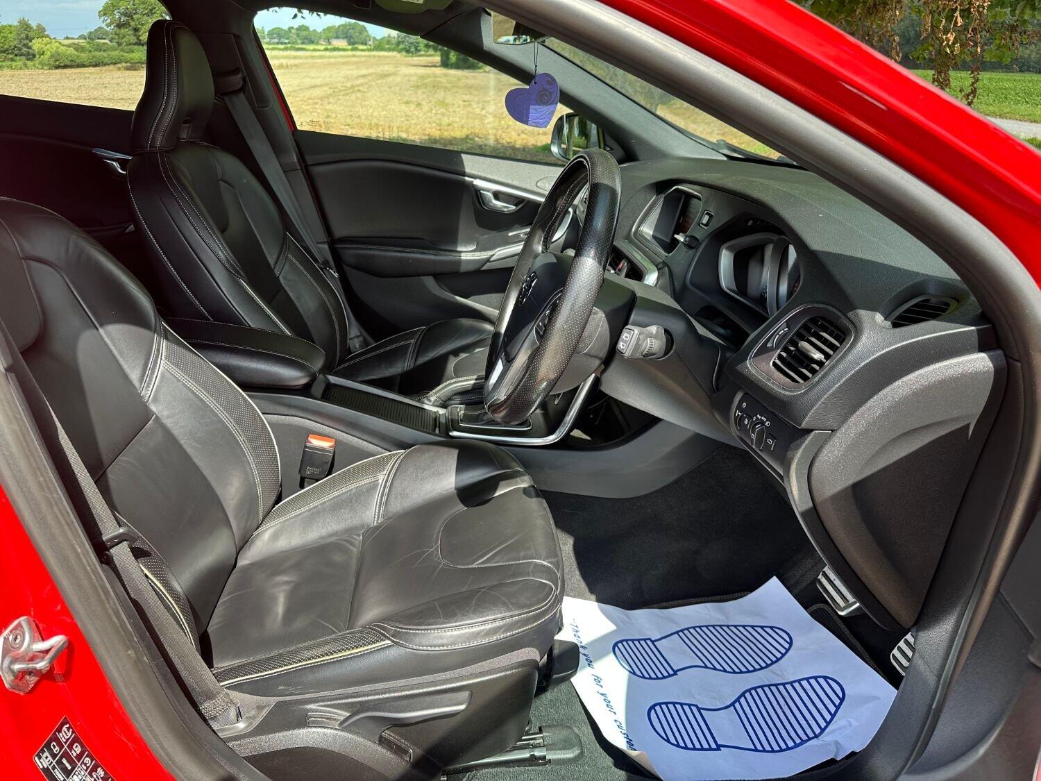 Used Volvo V40 2016 for sale - 76369254: Photo 16