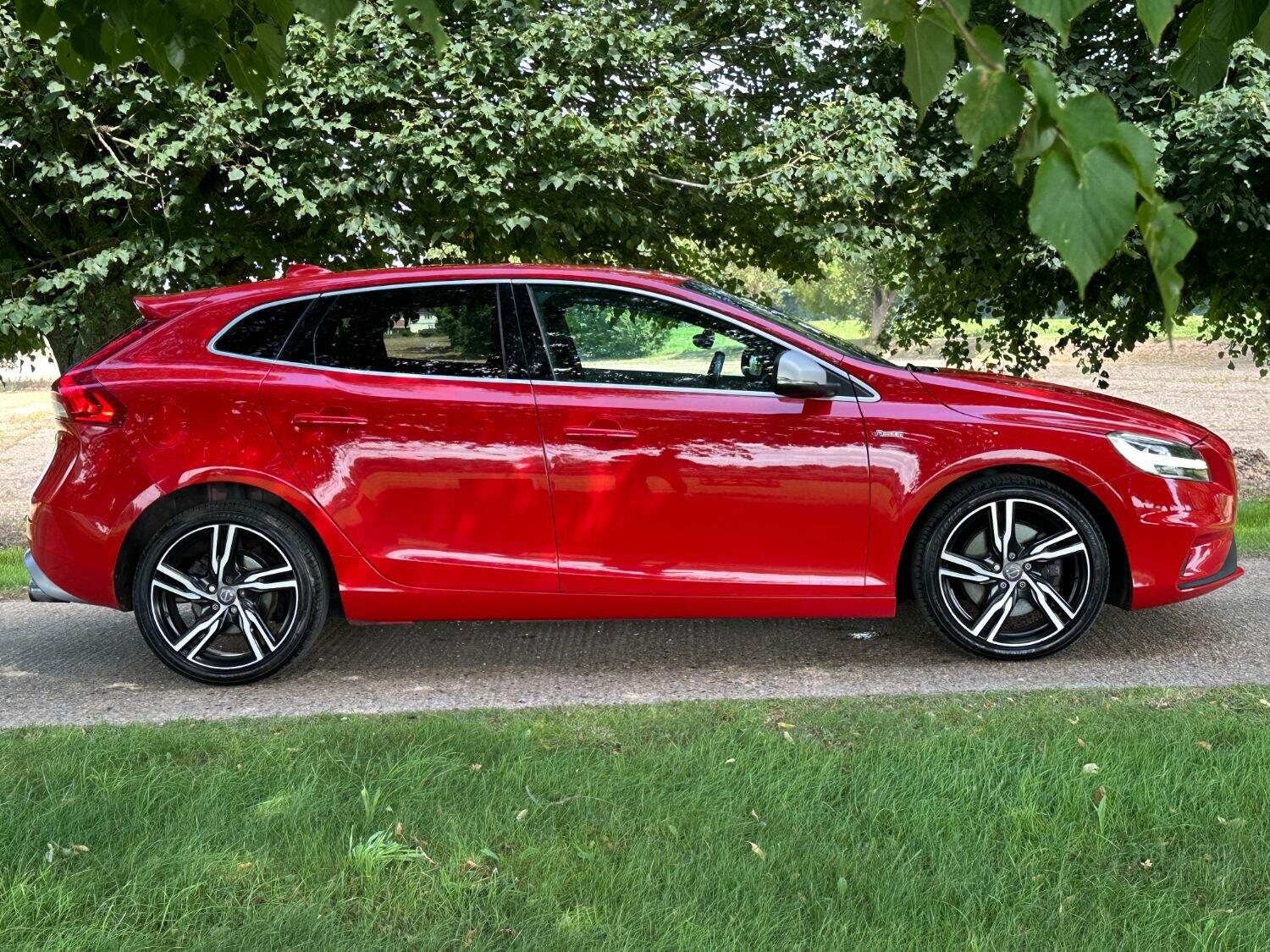 Used Volvo V40 2016 for sale - 76369254: Photo 9