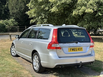 Used Volvo V70 2015 for sale - 79223032: Photo