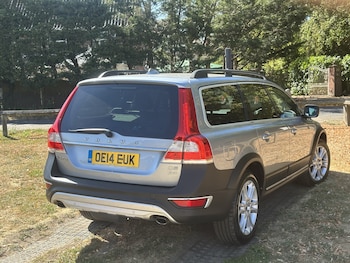 Used Volvo XC70 2014 for sale - 79507748: Photo