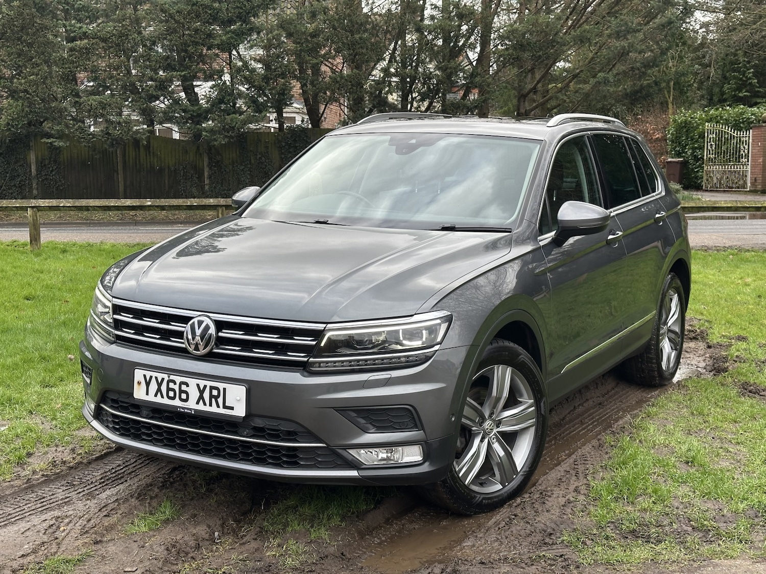 Used Volkswagen Tiguan 2016 for sale - 77572747: Photo 2
