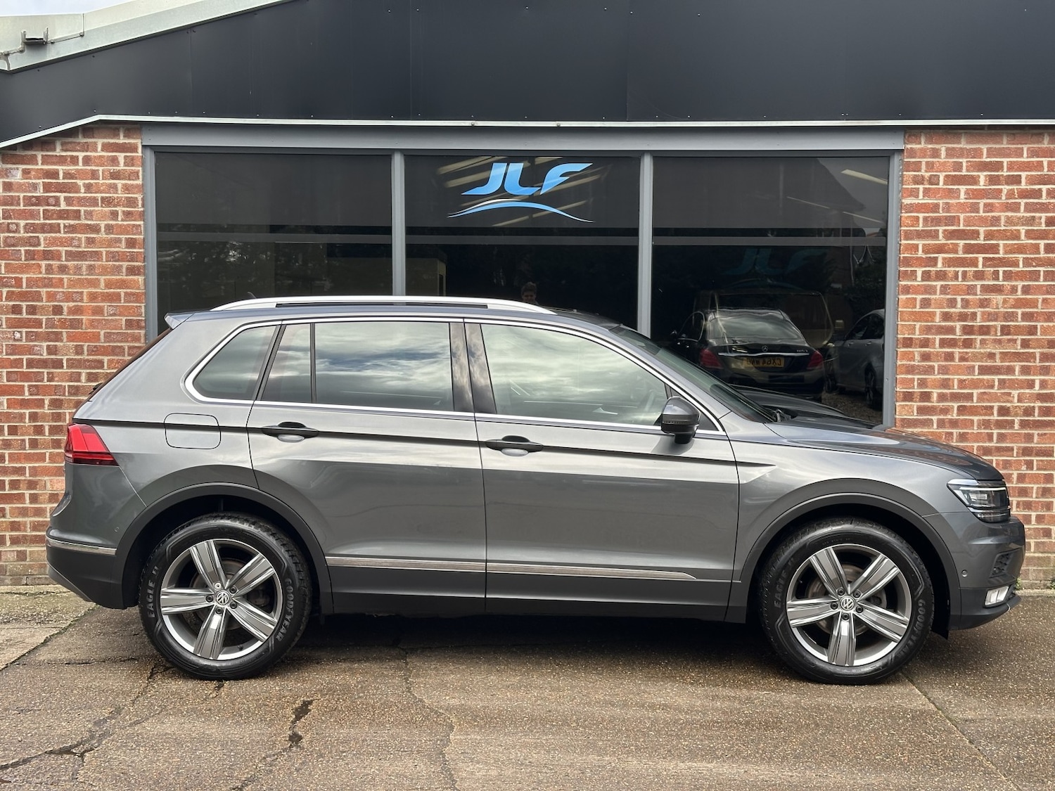 Used Volkswagen Tiguan 2016 for sale - 77572747: Photo 23