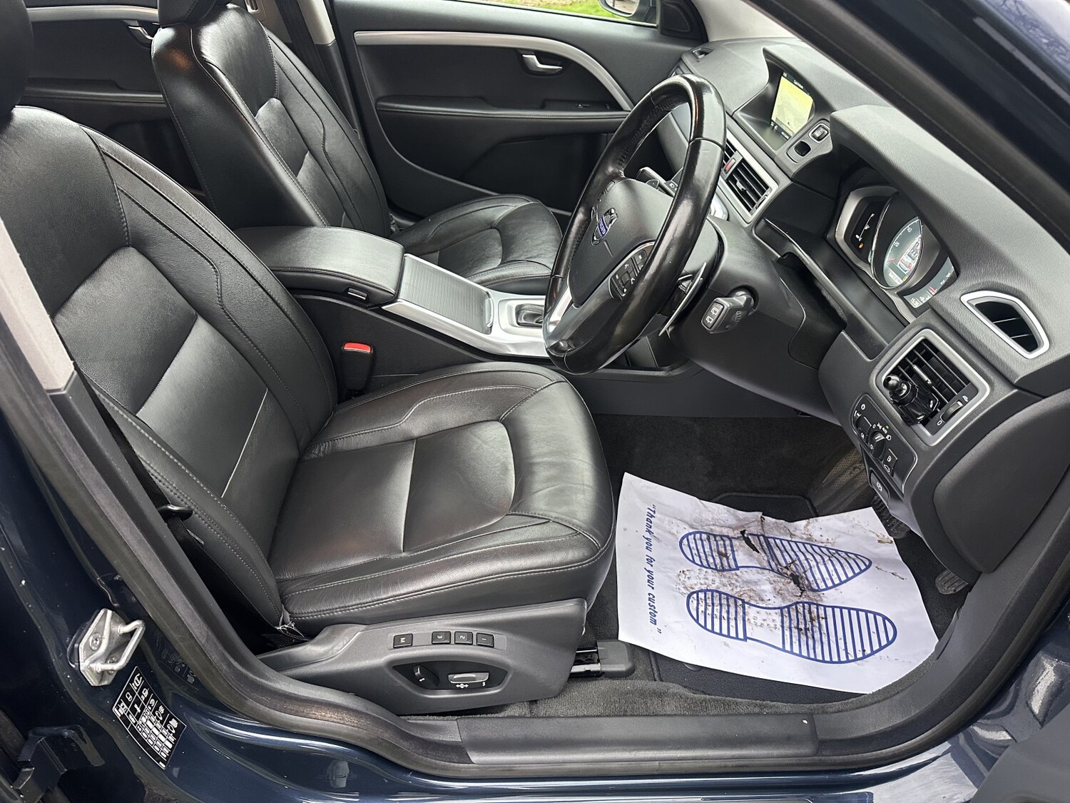 Used Volvo V70 2015 for sale - 77622544: Photo 11