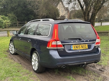 Used Volvo V70 2015 for sale - 77622544: Photo