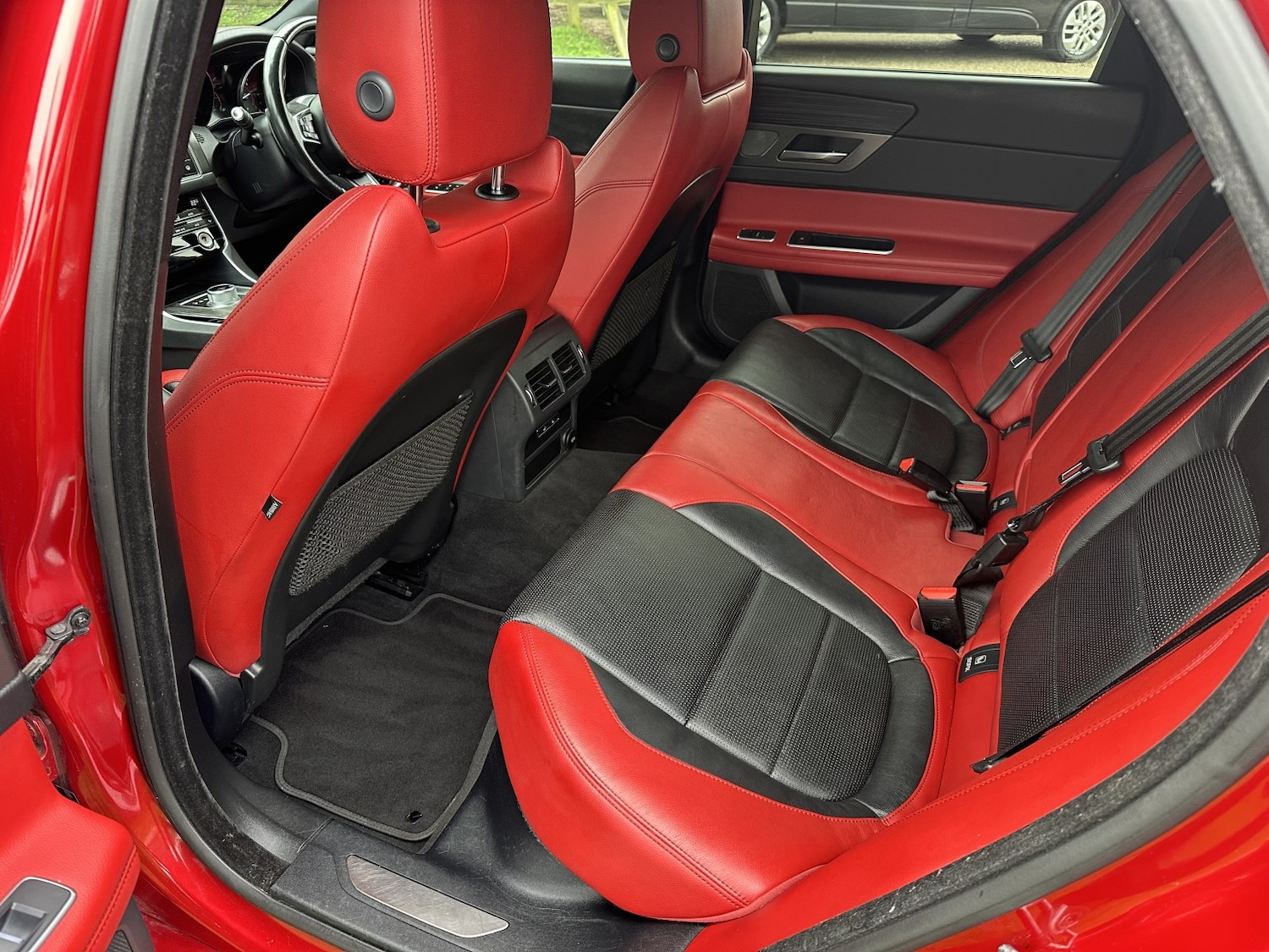 Used Jaguar XF 2016 for sale - 77750012: Photo 16