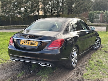 Used Mercedes-Benz C Class 2015 for sale - 77438299: Photo