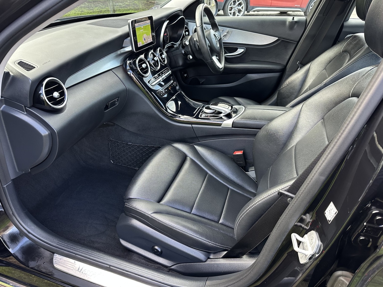 Used Mercedes-Benz C Class 2015 for sale - 77438299: Photo 7