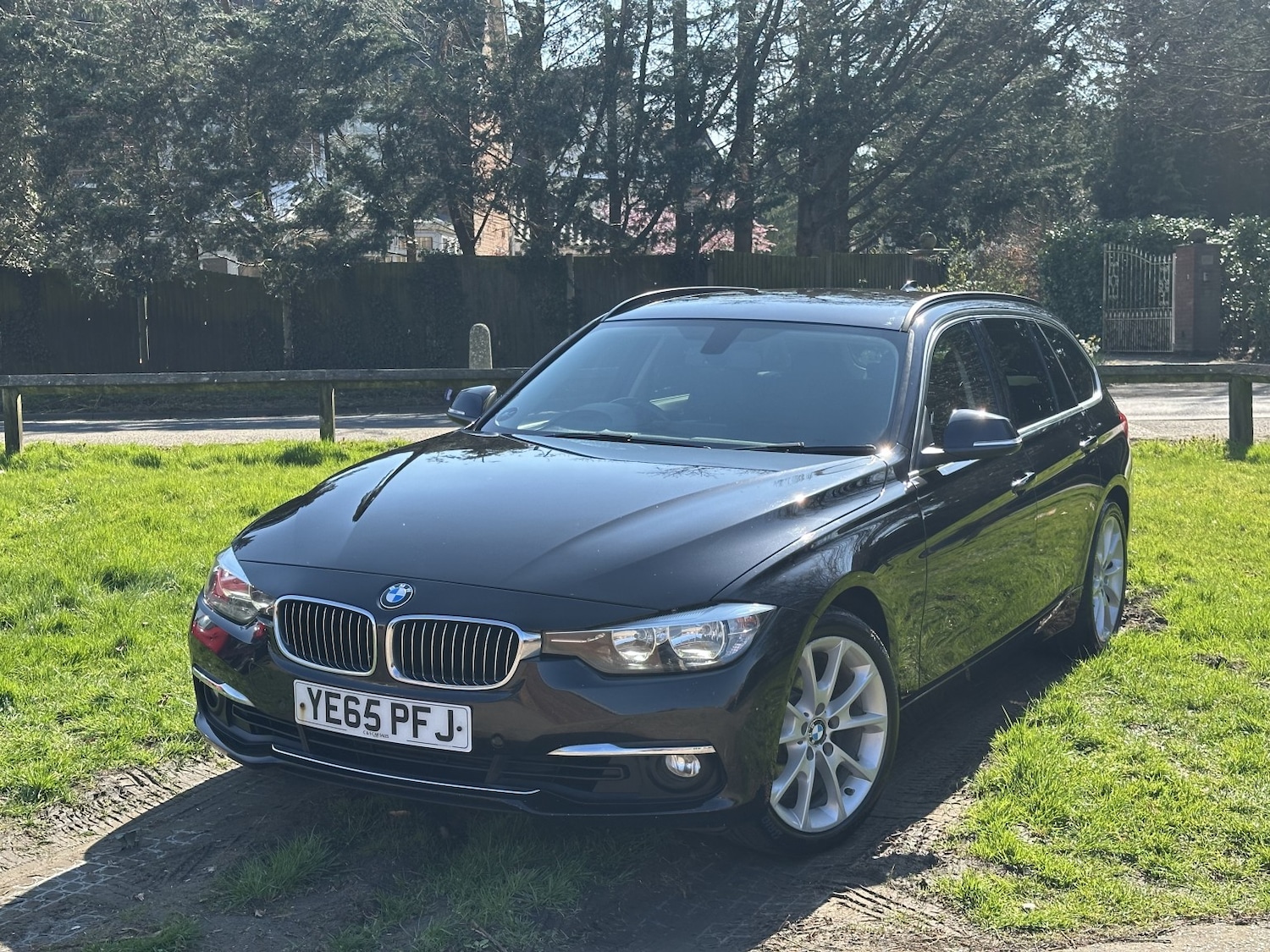 Used BMW 3 Series 2015 for sale - 77953992: Photo 2