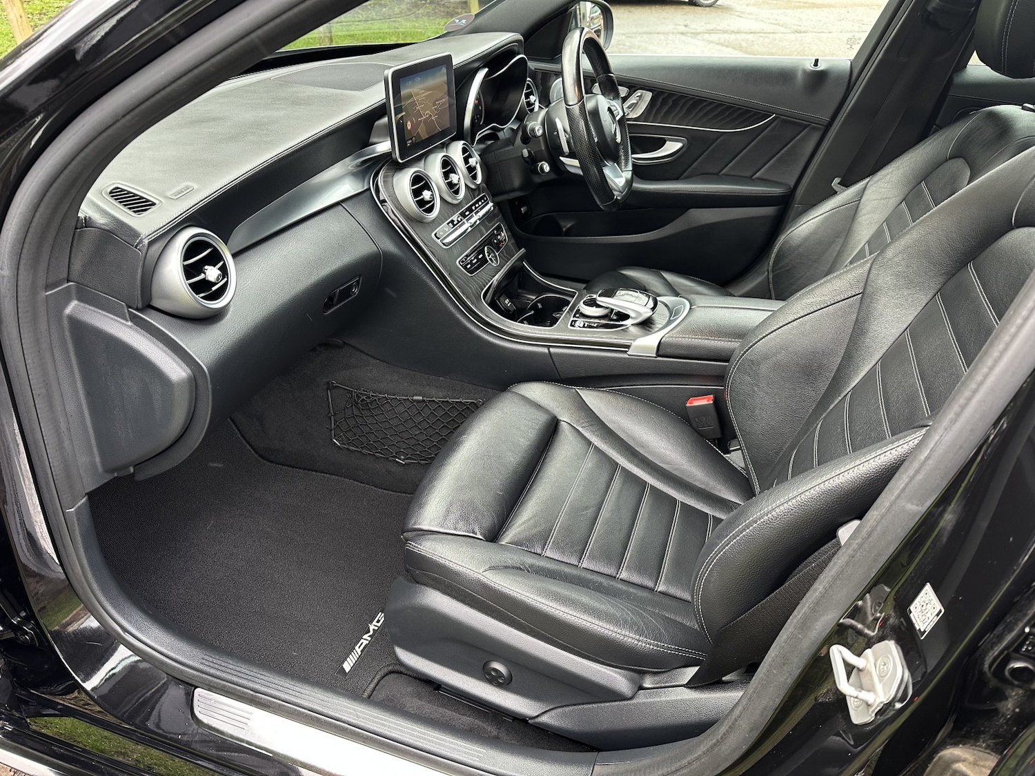 Used Mercedes-Benz C Class 2014 for sale - 77548259: Photo 7