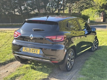 Used Renault Clio 2021 for sale - 78502730: Photo