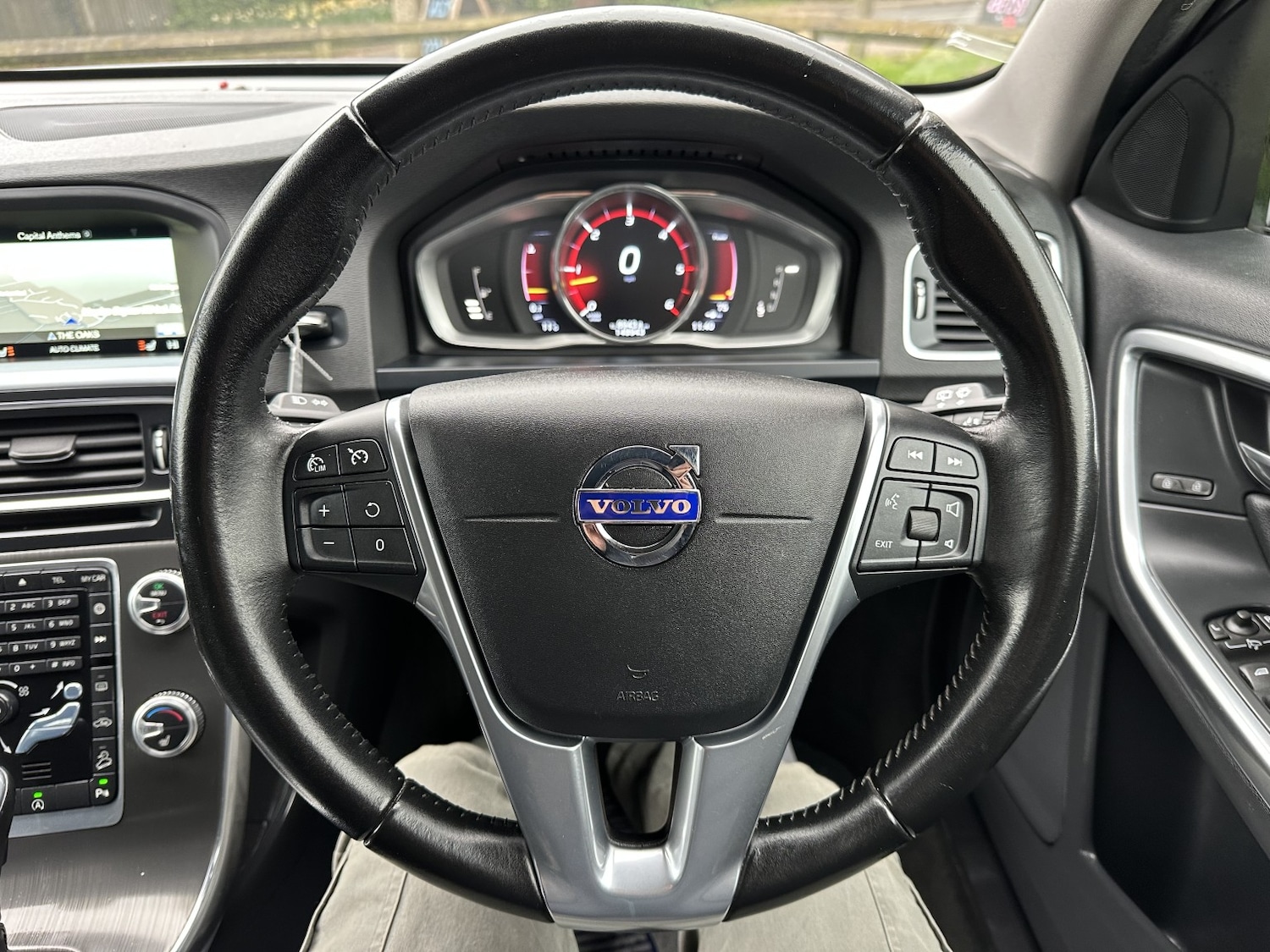 Used Volvo V60 2016 for sale - 78218023: Photo 12