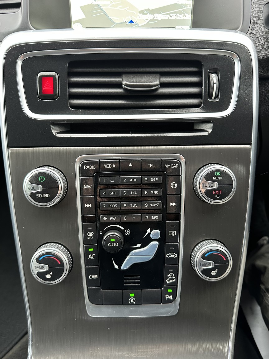 Used Volvo V60 2016 for sale - 78218023: Photo 9