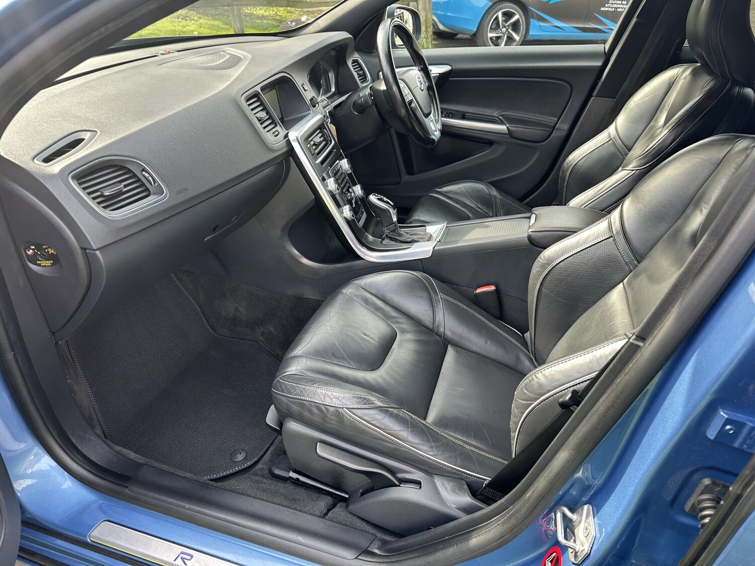 Used Volvo V60 2015 for sale - 77977003: Photo 7