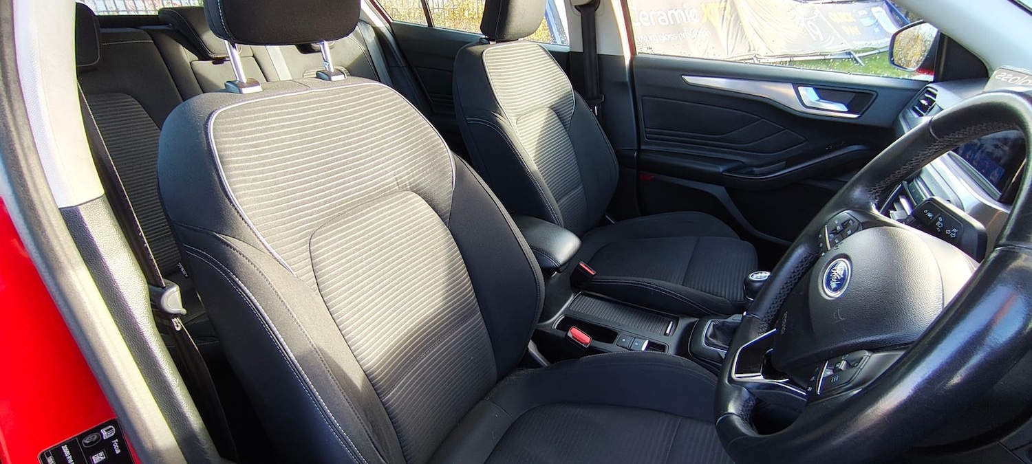 Used Ford Focus 2019 for sale - 76285563: Photo 11